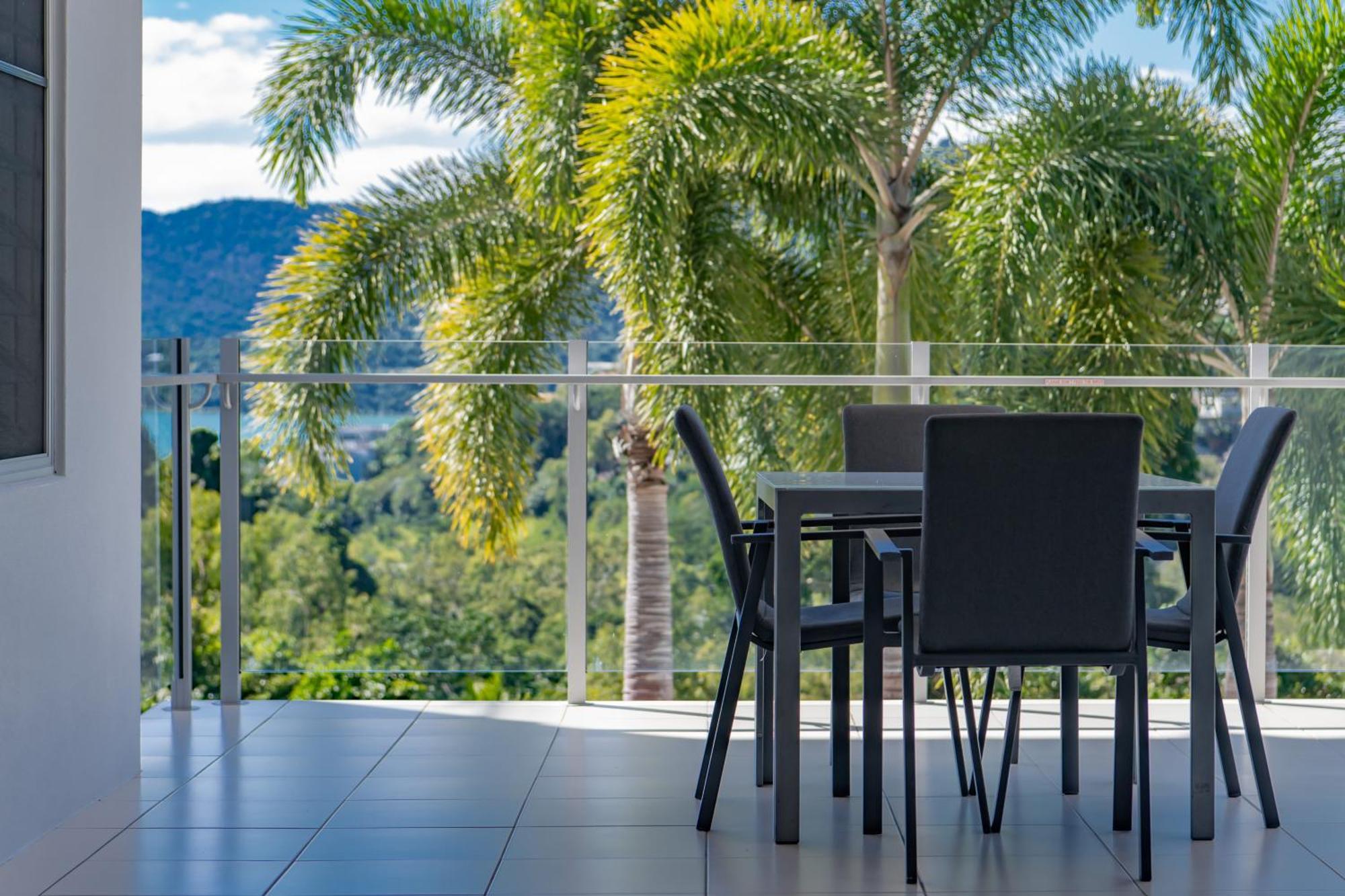 Airlie Summit Apartments Airlie Beach Kültér fotó