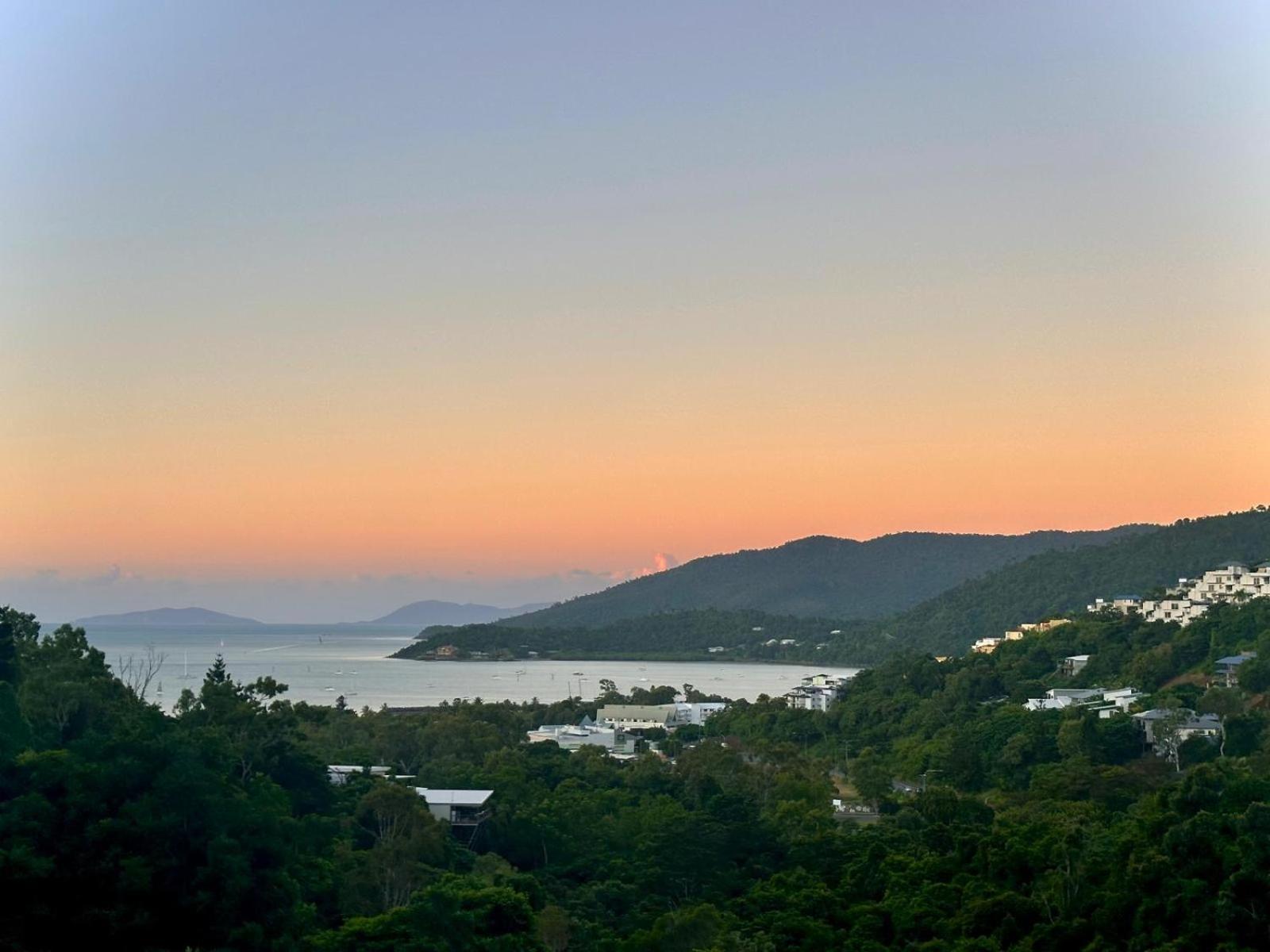Airlie Summit Apartments Airlie Beach Kültér fotó